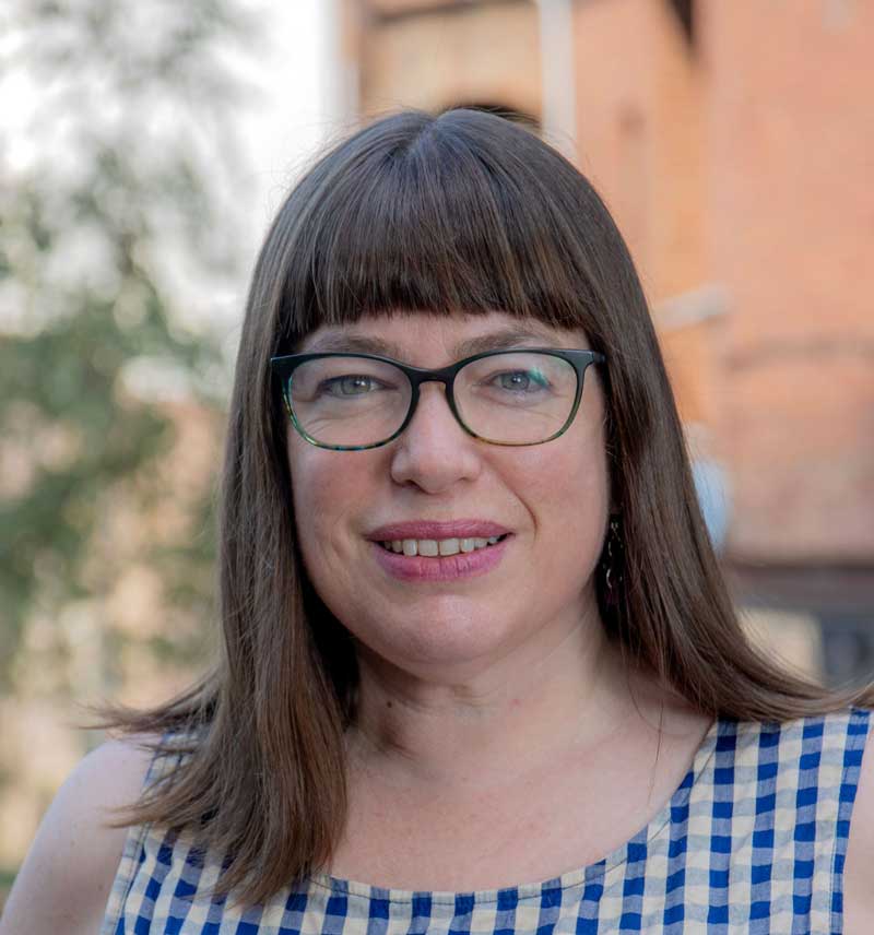 Headshot of Sarah Hyslop